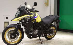 SUZUKI Vｽﾄﾛｰﾑ650XTA 2023 C733M