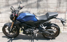HONDA CB250R MC52