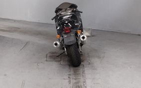 SUZUKI GSX-1300R HAYABUSA 2002 A1111