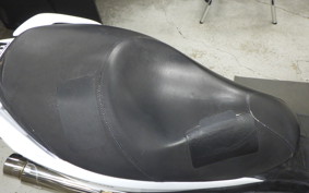 SUZUKI SKYWAVE 200 (Burgman 200)