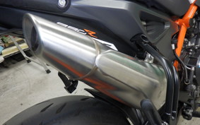 KTM 890 DUKE R 2021
