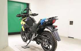 SUZUKI Vｽﾄﾛｰﾑ250A 2024