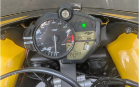 YAMAHA YZF-R1 2010 RN23