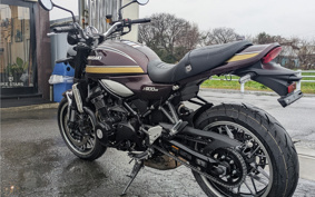 KAWASAKI Z900RS 2025 ZR900K