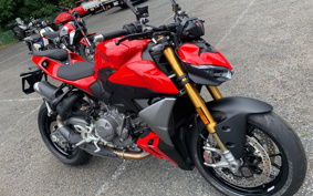 DUCATI STREET FIGHTER V2S 2026