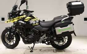 SUZUKI Vｽﾄﾛｰﾑ250A