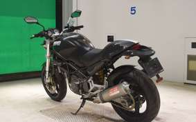 DUCATI MONSTER 750 2002