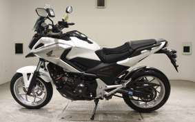 HONDA NC750X A 2020 RC90