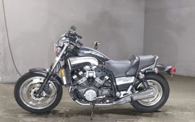 YAMAHA VMAX 2004 2LTN