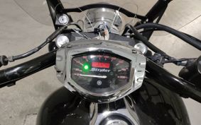 YAMAHA XVS1300CA STRIKER VP33