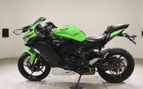KAWASAKI ZX-25R ZX250E