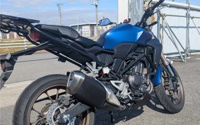 HONDA CB250R MC52