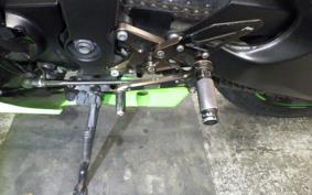 KAWASAKI NINJA ZX-6R 2011