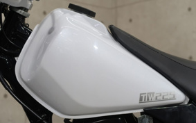 YAMAHA TW225 DG09J
