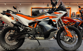 KTM 890 ADVENTURE	 R TR640