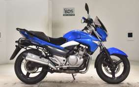 SUZUKI GSR250