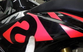 APRILIA RSV4 1100ファクトリ 2022