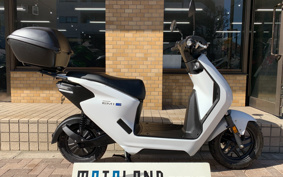 HONDA EM1 e: EF16