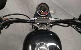 HARLEY HARLEY XL883R CS2