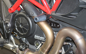 DUCATI DIAVEL Carbon 2013 G100A