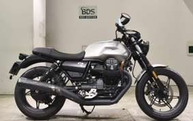 MOTO GUZZI V7 STONE 2025