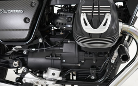 MOTO GUZZI V7 CARBON CAR IN 2019