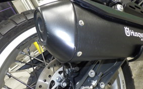 HUSQVARNA SVARTPILEN 401 2019
