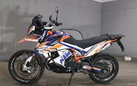 KTM 890 ADVENTURE R TR640