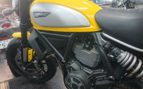 DUCATI SCRAMBLER ICON 2015 K102