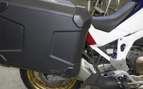 HONDA CRF1100L AFRICA TWIN 2021 SD10