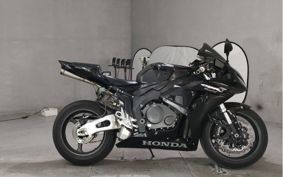 HONDA CBR1000RR SC57