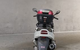 YAMAHA MAJESTY 125 SE27