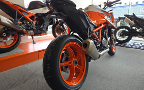 KTM 1290 SUPER DUKE R EVO V3940
