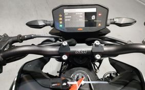 KTM 890 DUKE GP TU940