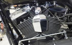 HARLEY FXDWG 1580 2015
