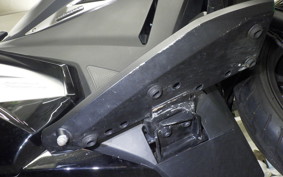 HONDA NM4 VULTUS -02 2015 RC82