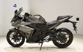 YAMAHA YZF-R25 A RG10J