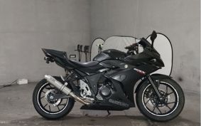 SUZUKI GSX250 R DN11A