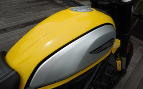 DUCATI  DUCATI  SCRAMBLER  ICON  2019 KB02