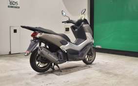 YAMAHA N-MAX SE86J