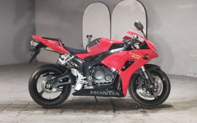 HONDA CBR1000RR SC57