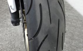 TRIUMPH DAYTONA 675 2010