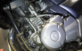 SUZUKI GSR250 2016