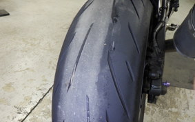 YAMAHA YZF-R1 2002