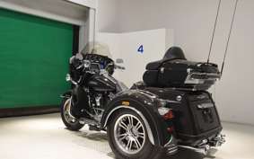 HARLEY FLHTCUTG TRIKE 1750 2017