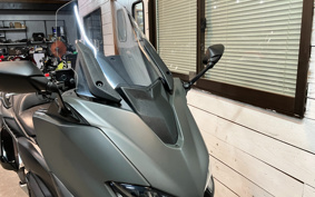 YAMAHA T-MAX 560 A TECHMAX 2021 SJ19J