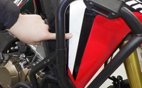 HONDA CRF1000L AFRICA TWIN 2016 SD04