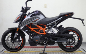 KTM 125 DUKE JPA40