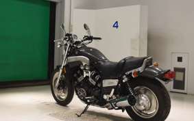 YAMAHA VMAX 2000