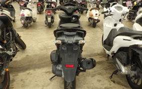 YAMAHA NVX125